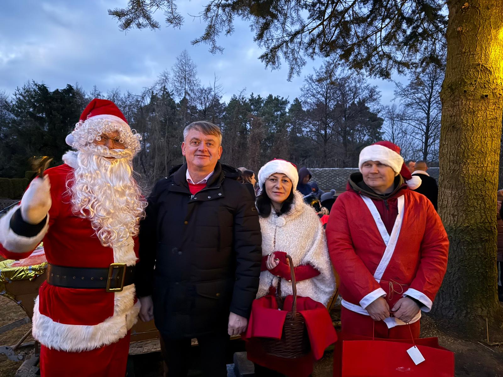 II Gminne Kolędowanie w Przyłęku - wspólne śpiewanie, konkurs plastyczny i wigilijny poczęstunek